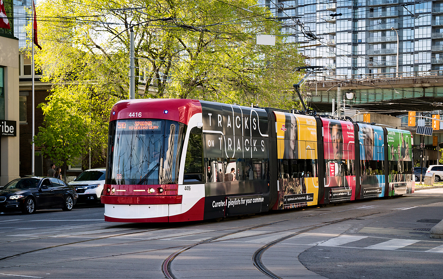 toronto-streetcar-covid-19