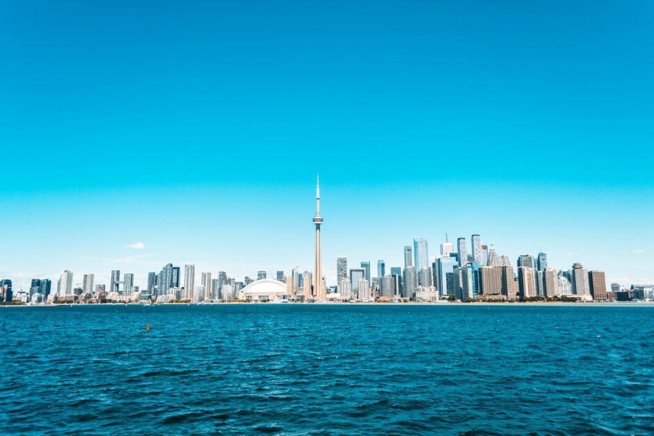 summer vacation travel to Toronto